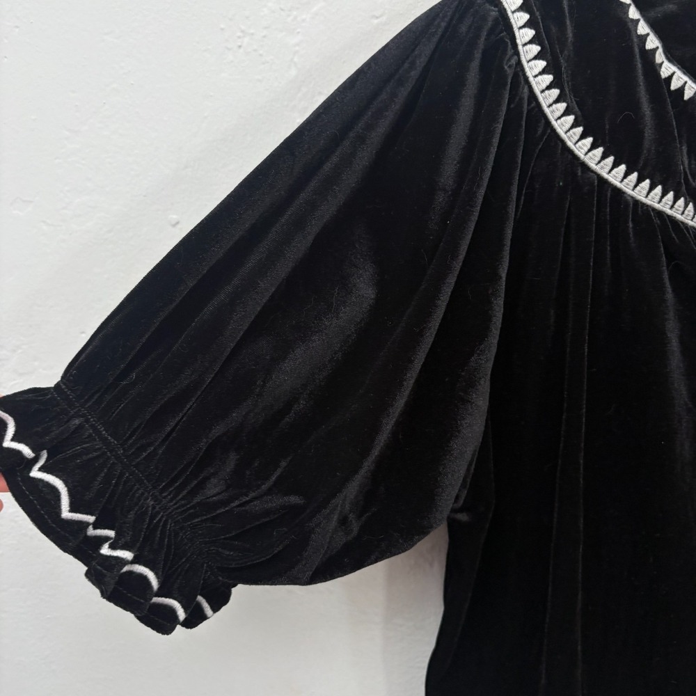 Fate Puff Sleeve Embroidered Velvet Top Women Size Medium Black New - Picture 5 of 12